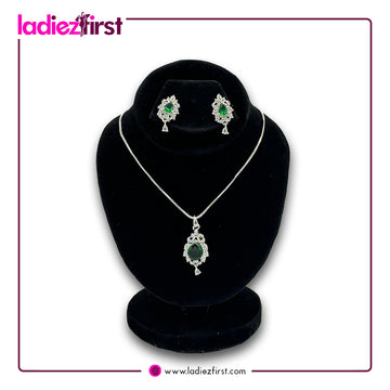 Emerald-Accent Jewelry Set