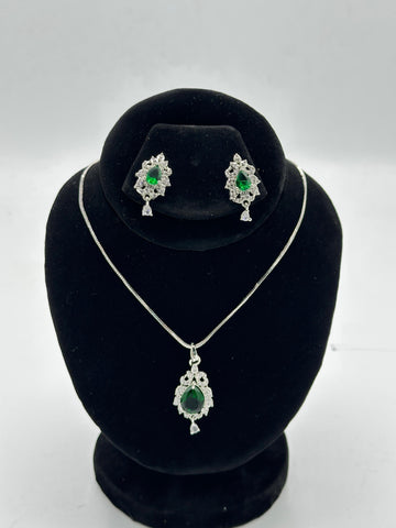 Emerald-Accent Jewelry Set