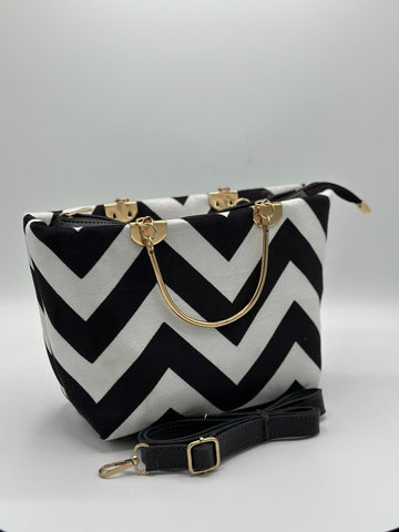 Zig Zag Carry Bag